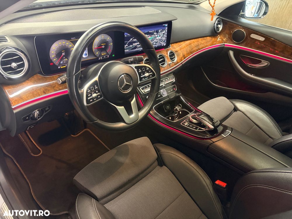 Mercedes-Benz E 220 d Aut. - 29