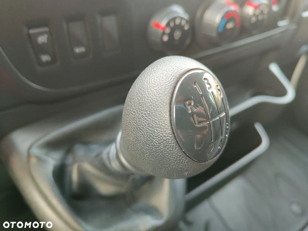 Renault Master  2.3 Dci 130ps - 11