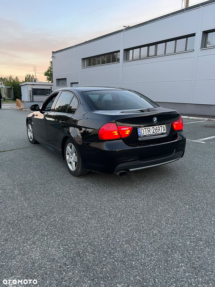 BMW Seria 3 320i - 4