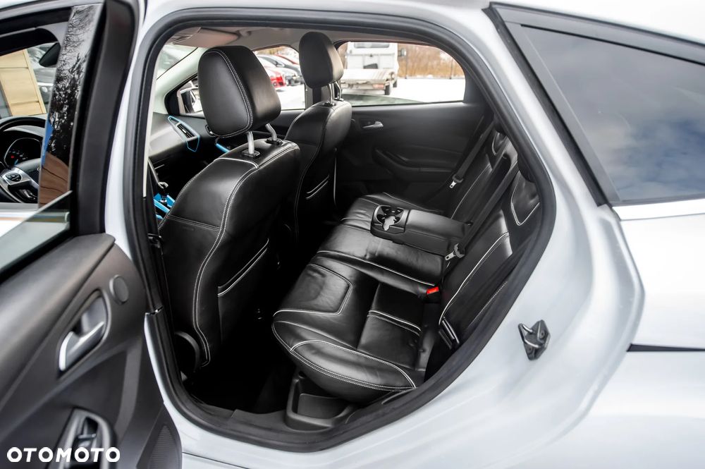 Ford Focus 1.6 EcoBoost Start-Stopp-System Champions Edition - 19