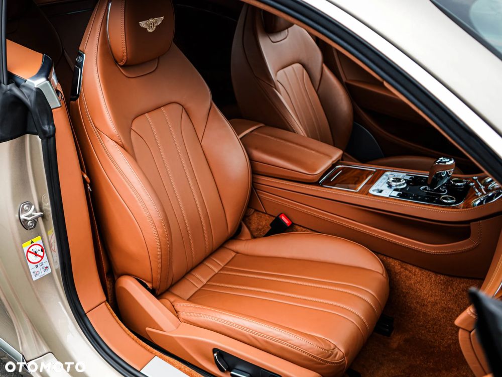 Bentley Continental GT V8 S - 27