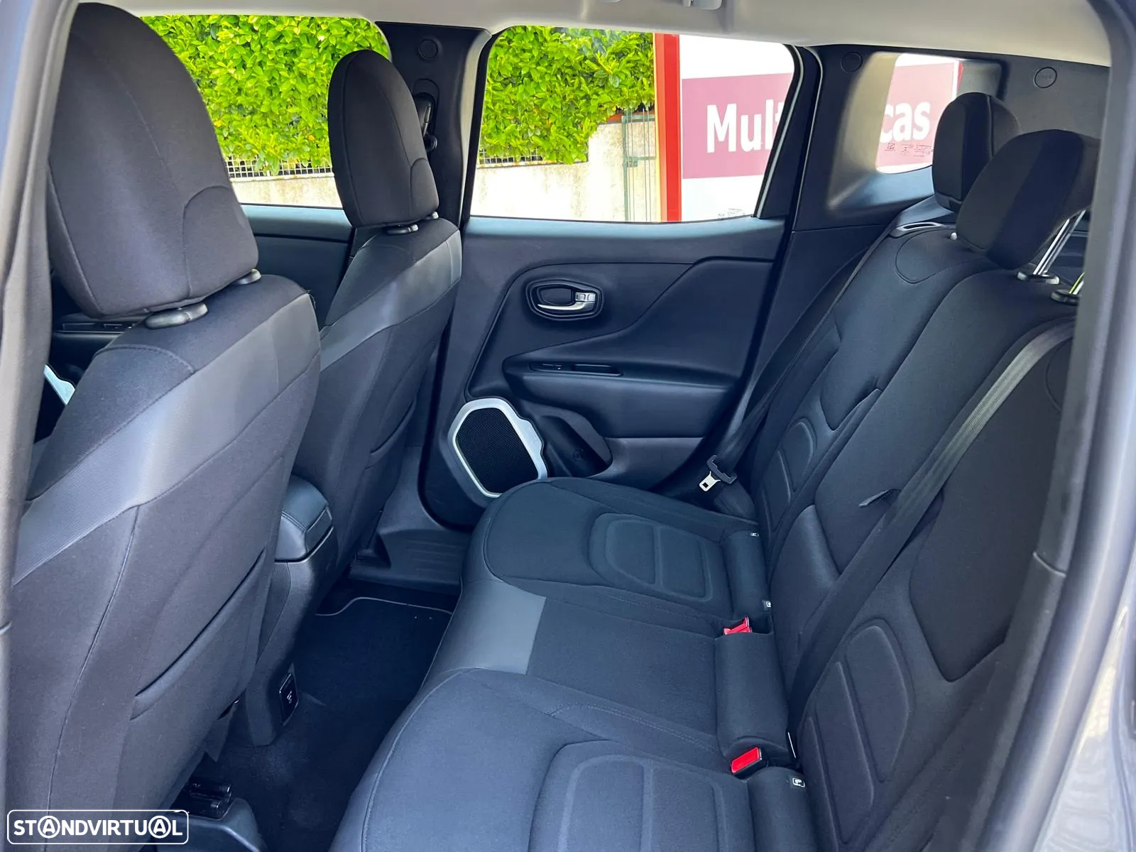 Jeep Renegade 1.6 MJD Limited - 11