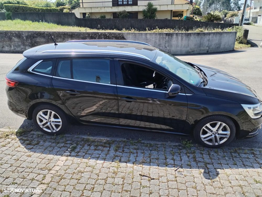 Renault Mégane Sport Tourer 1.5 dCi Zen ECO - 12