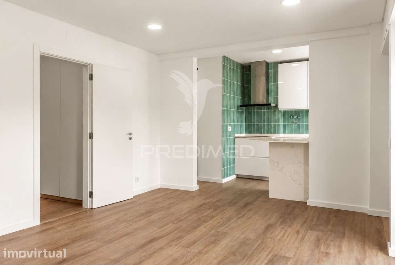 Apartamento T2 à venda, Flamenga, Santo António dos Cavaleiros - Grande imagem: 2/20