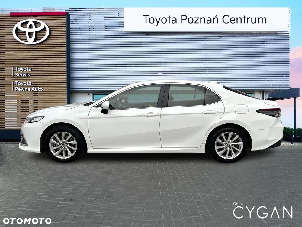 Toyota Camry 2.5 Hybrid Comfort CVT - 2