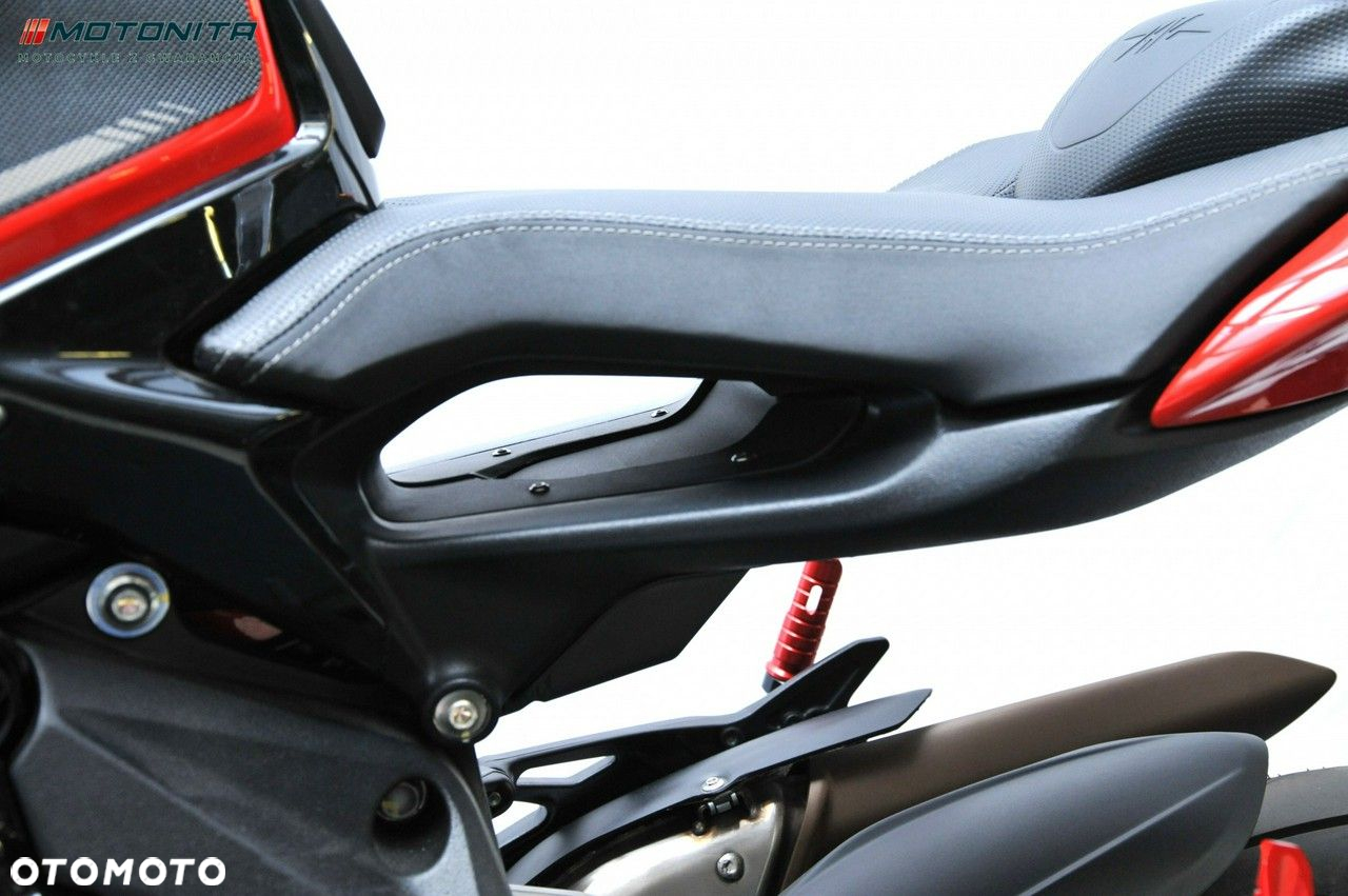 MV AGUSTA Brutale - 35
