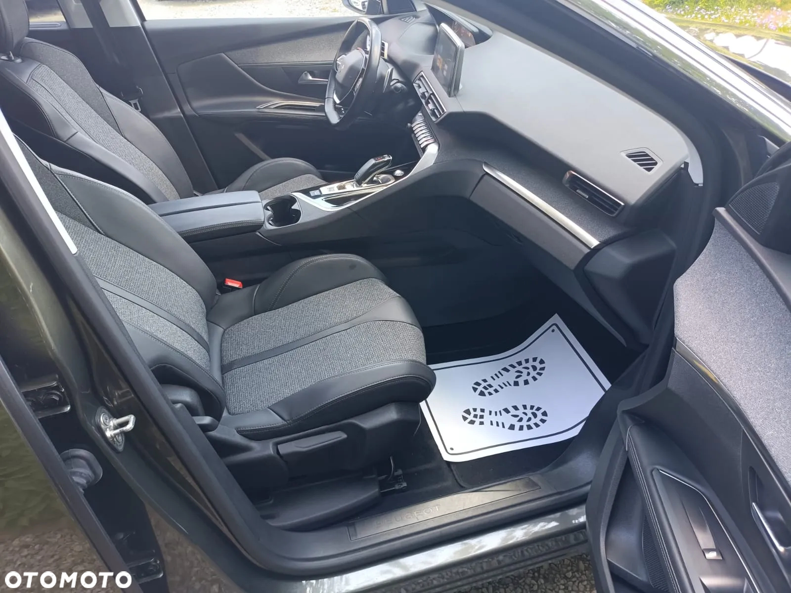 Peugeot 5008 - 31