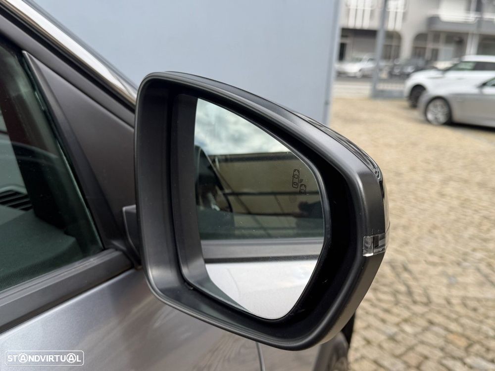 Peugeot 5008 1.2 PureTech Allure Pack EAT8 - 8