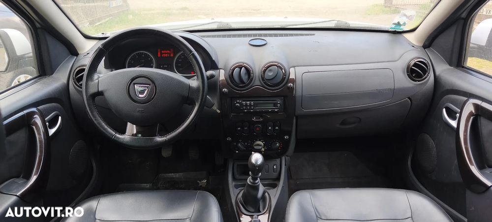 Dacia Duster 1.5 dCi 4x2 Prestige - 8