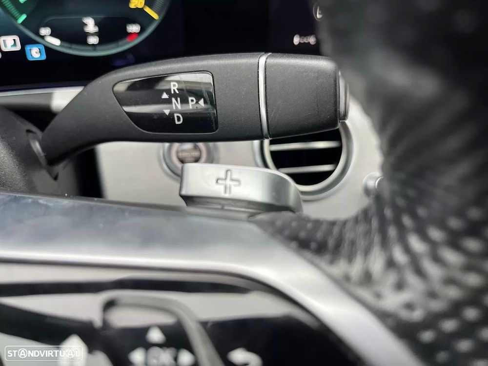 Mercedes-Benz E 220 d AMG Line - 18