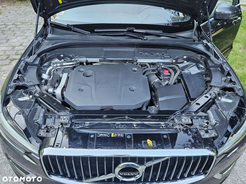 Volvo XC 60 B4 D AWD Essential - 30