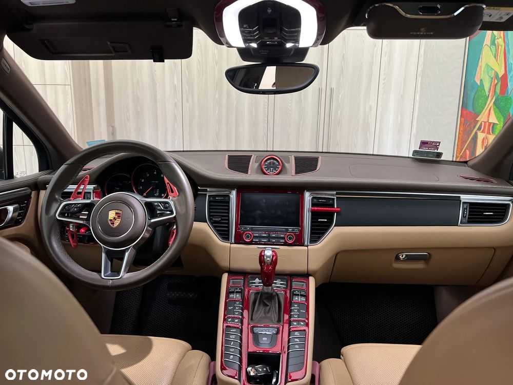 Porsche Macan - 3