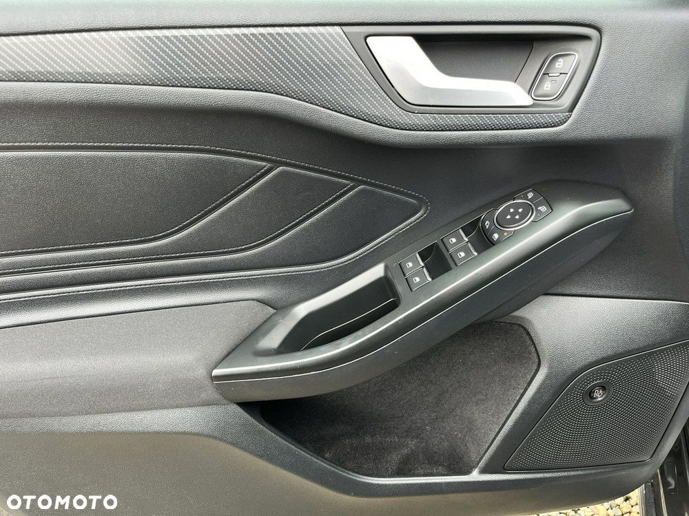 Ford Focus - 34