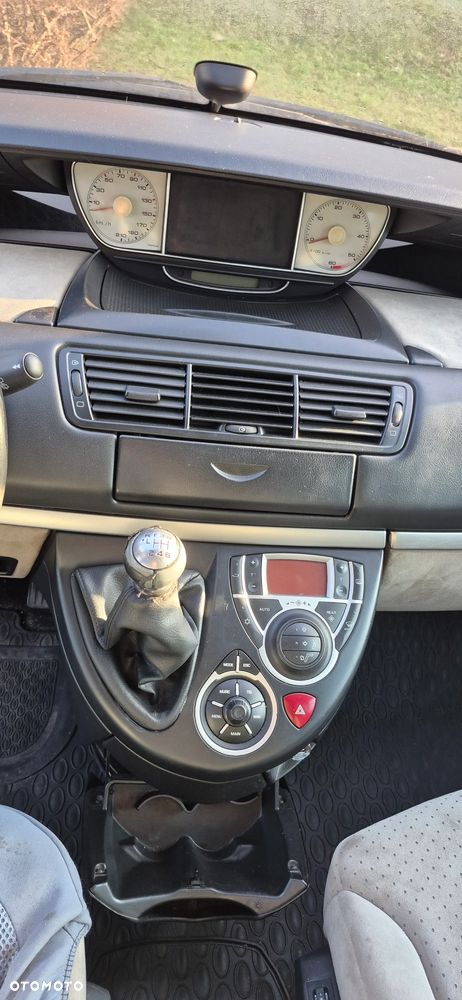 Citroën C8 2.2 HDi Exclusive - 3