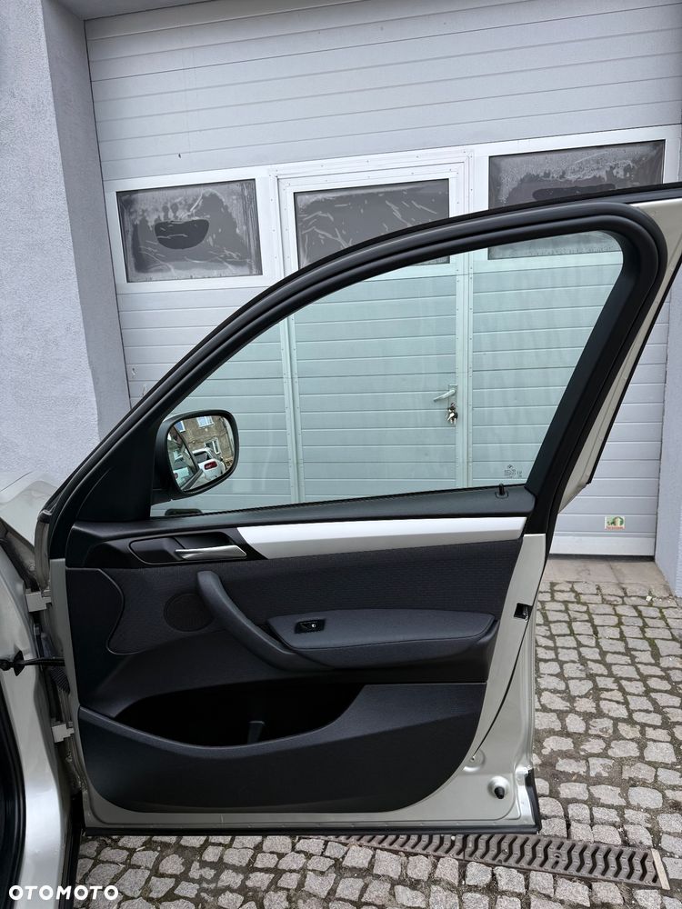 BMW X3 xDrive20d - 24