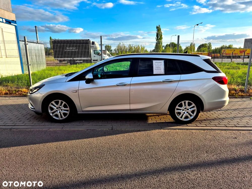 Opel Astra 1.6 CDTI Enjoy - 2