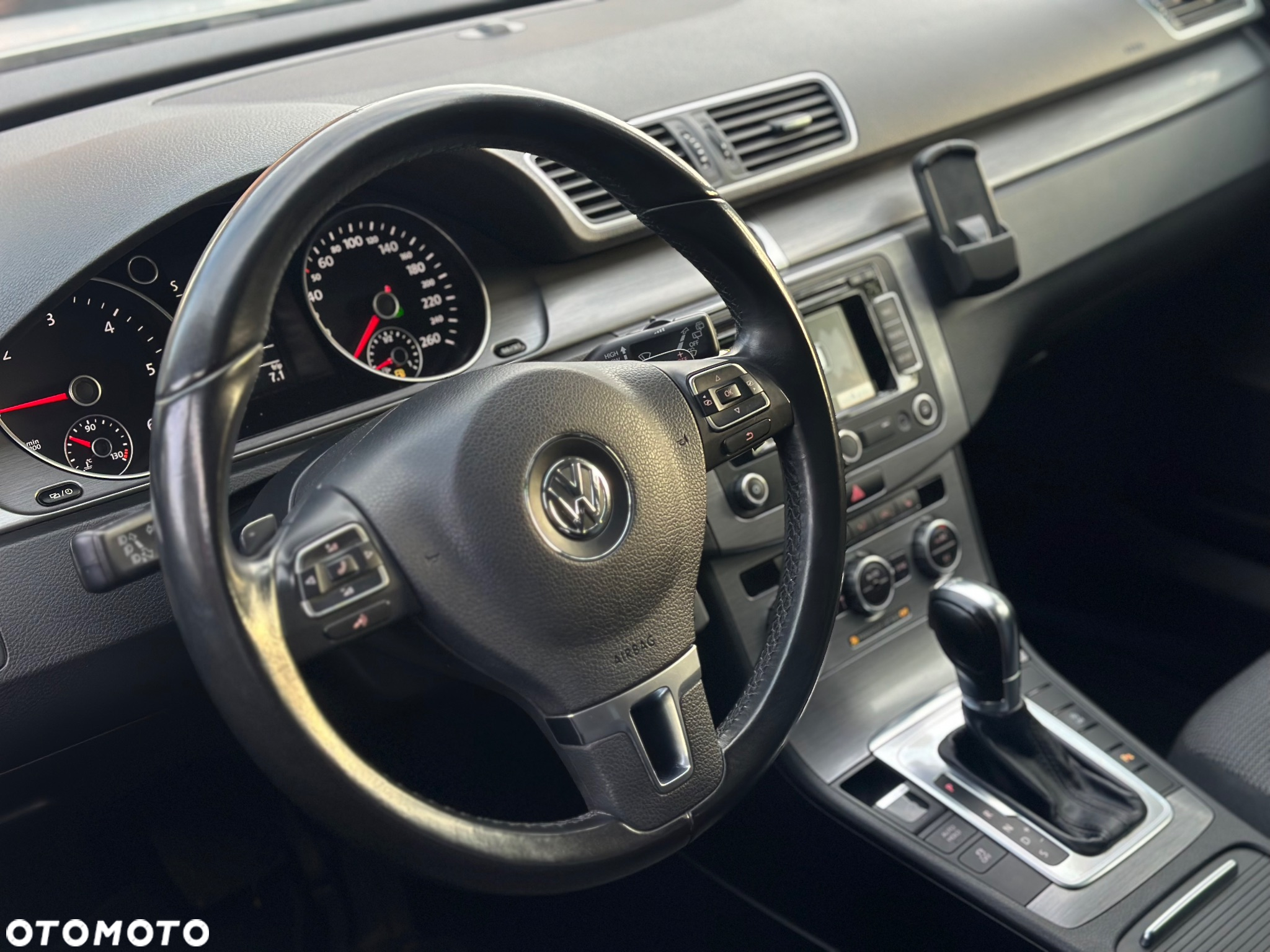 Volkswagen Passat 2.0 TDI Highline DSG - 19