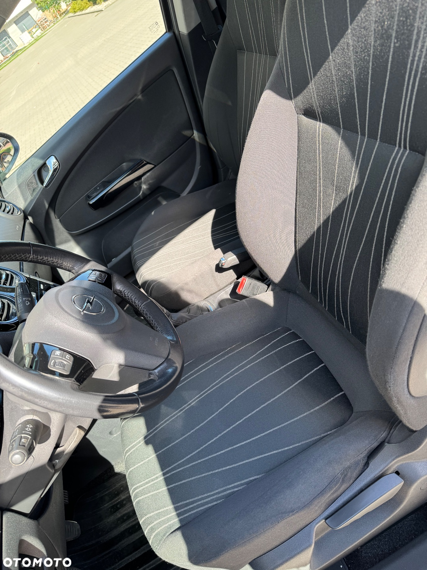 Opel Corsa 1.2 16V Cosmo - 12