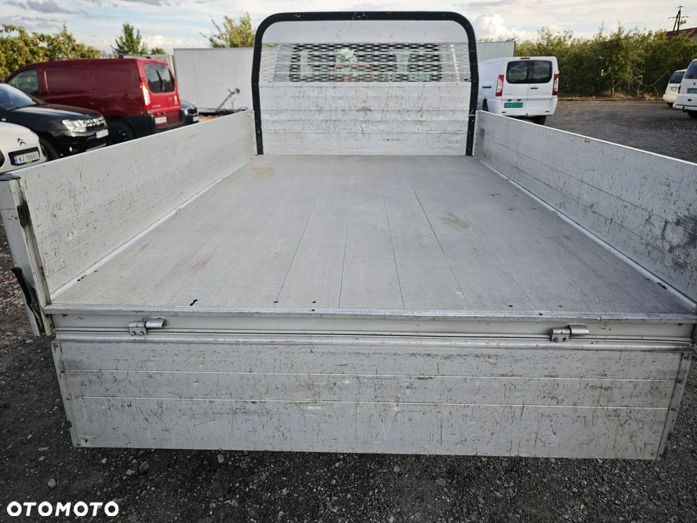 Volkswagen Transporter - 21