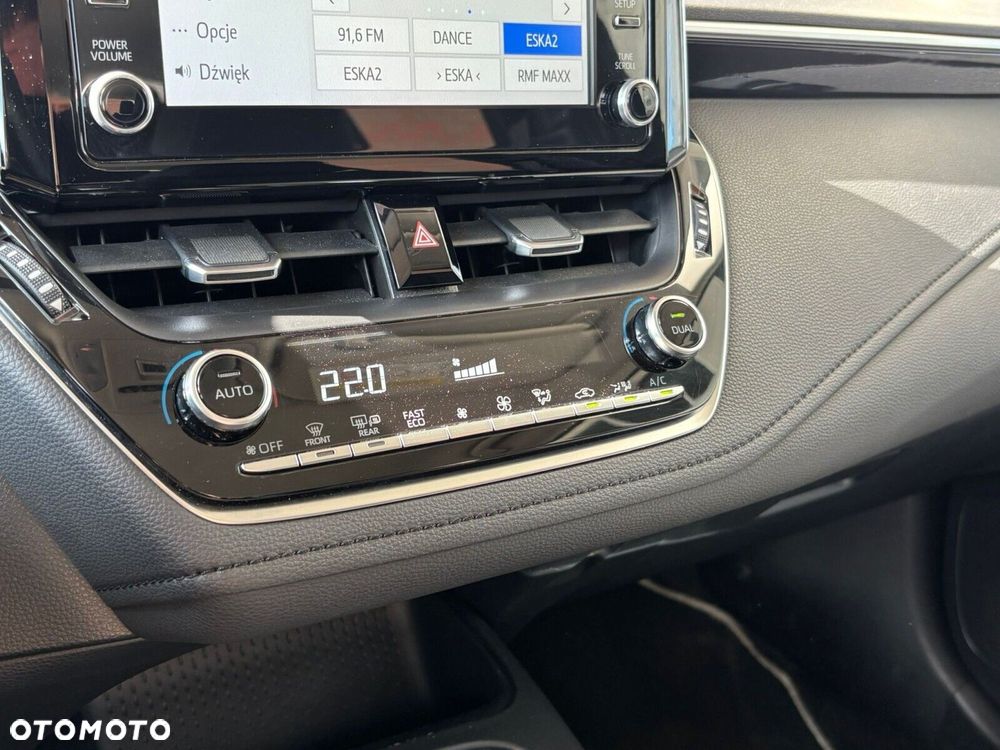 Toyota Corolla - 25