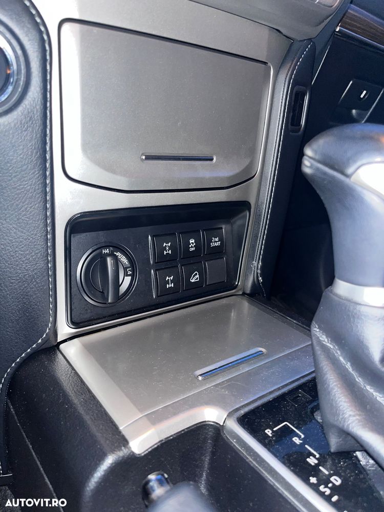 Toyota Land Cruiser 2.8l D-4D 204 CP A/T 7 locuri Executive - 6
