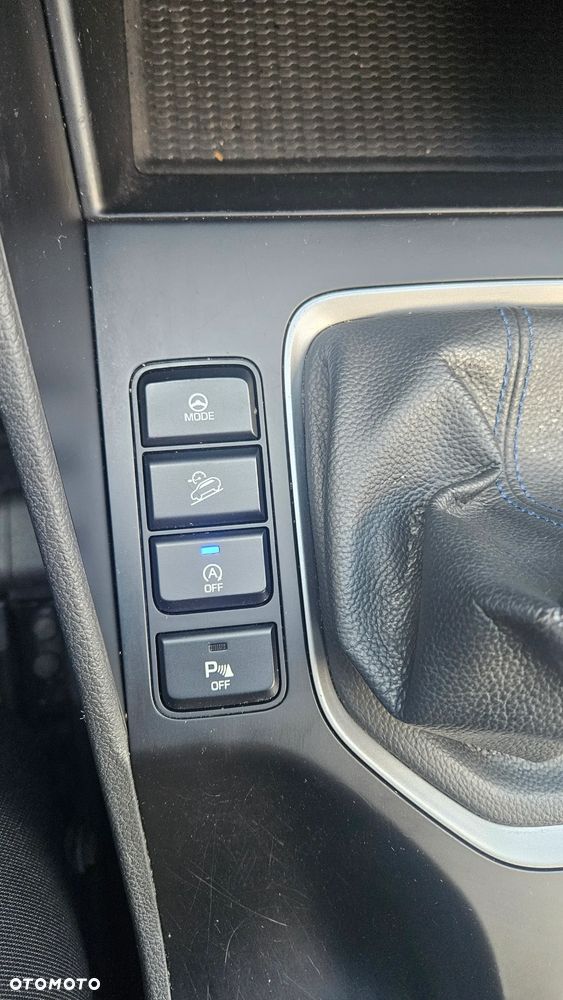 Hyundai Tucson blue 1.7 CRDi 2WD Style - 17