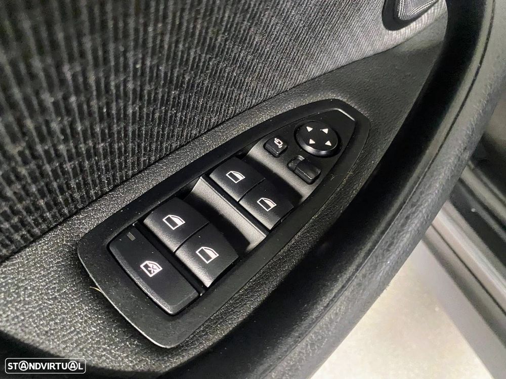 BMW X1 16 d sDrive Auto - 16