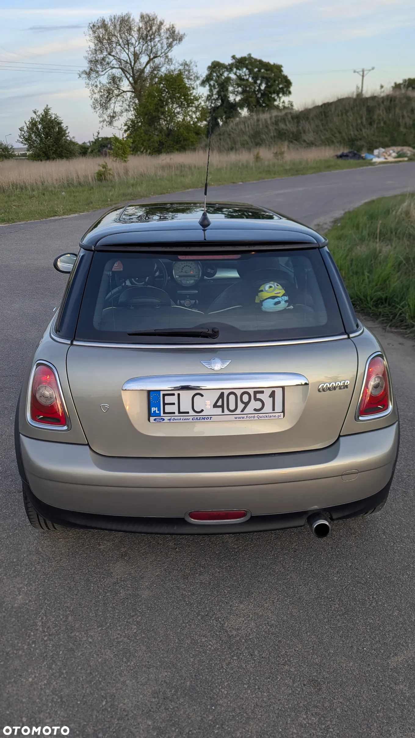 MINI Cooper Standard - 5