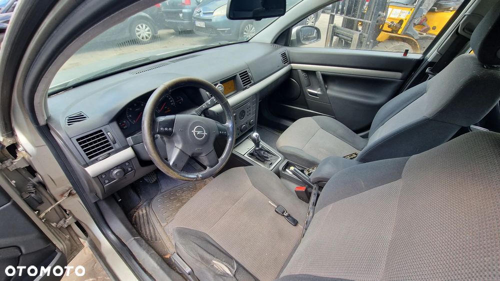 Opel Vectra C  na części - 4