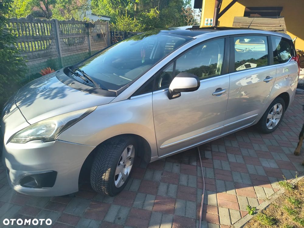 Peugeot 5008 HDI 115 Business-Line - 2