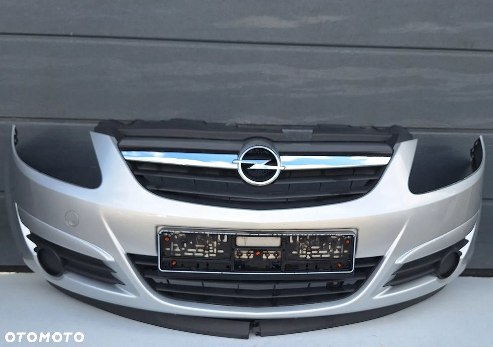 ZDERZAK PRZEDNI, GRILL - OPEL CORSA D EUROPA /  SREBRNY-Z157 - 2
