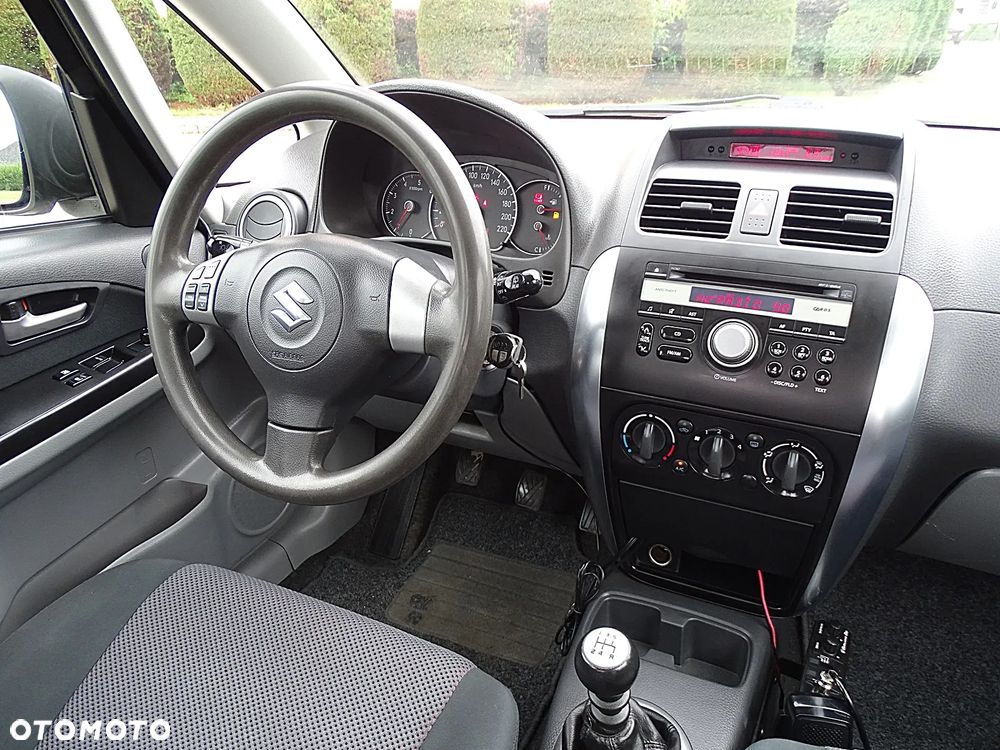 Suzuki SX4 - 28