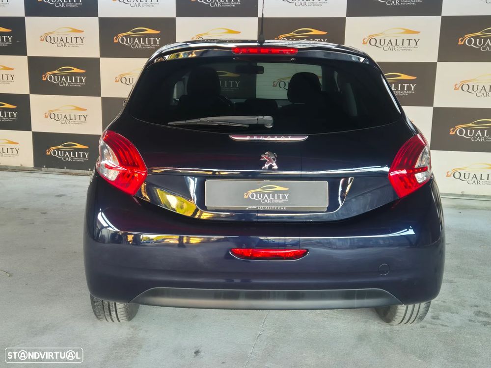 Peugeot 208 1.4 HDi SE Style - 11