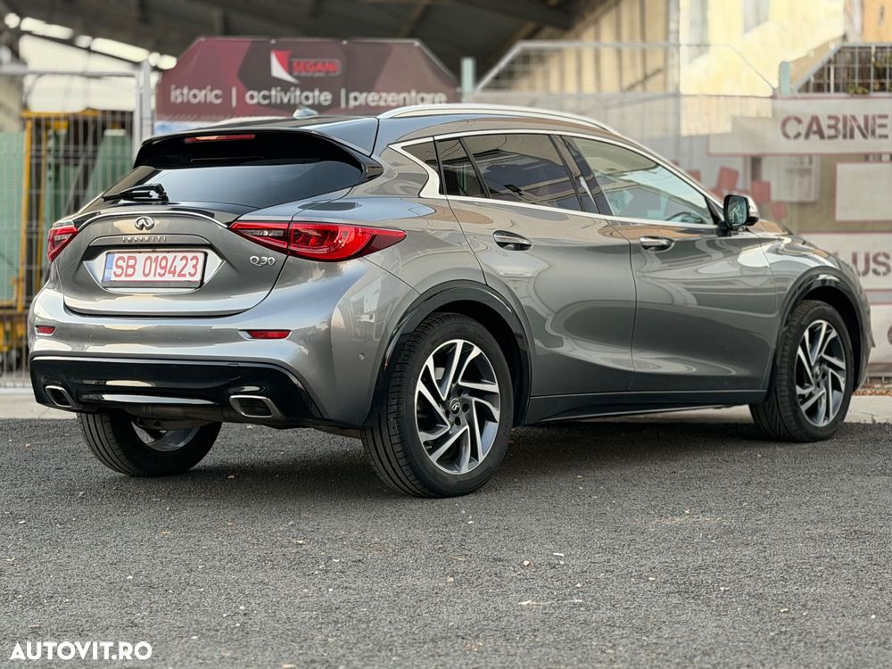 Infiniti Q30 1.5d Premium Tech - 13