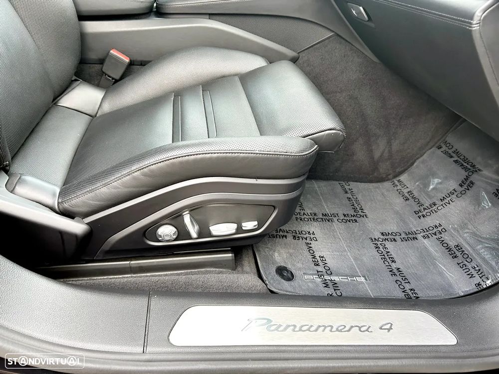 Porsche Panamera 4 E-Hybrid - 27