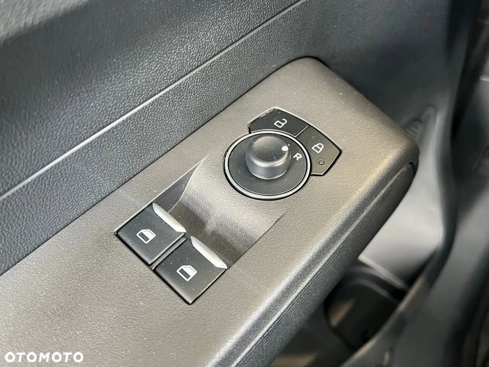 Ford Transit Courier 1.0 EcoBoost 100 KM - Kombi Trend - 17