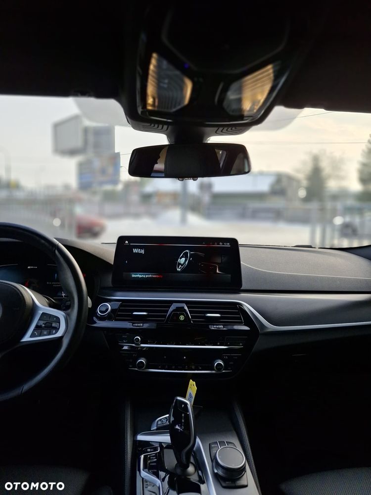 BMW Seria 5 530e M Sport sport - 14