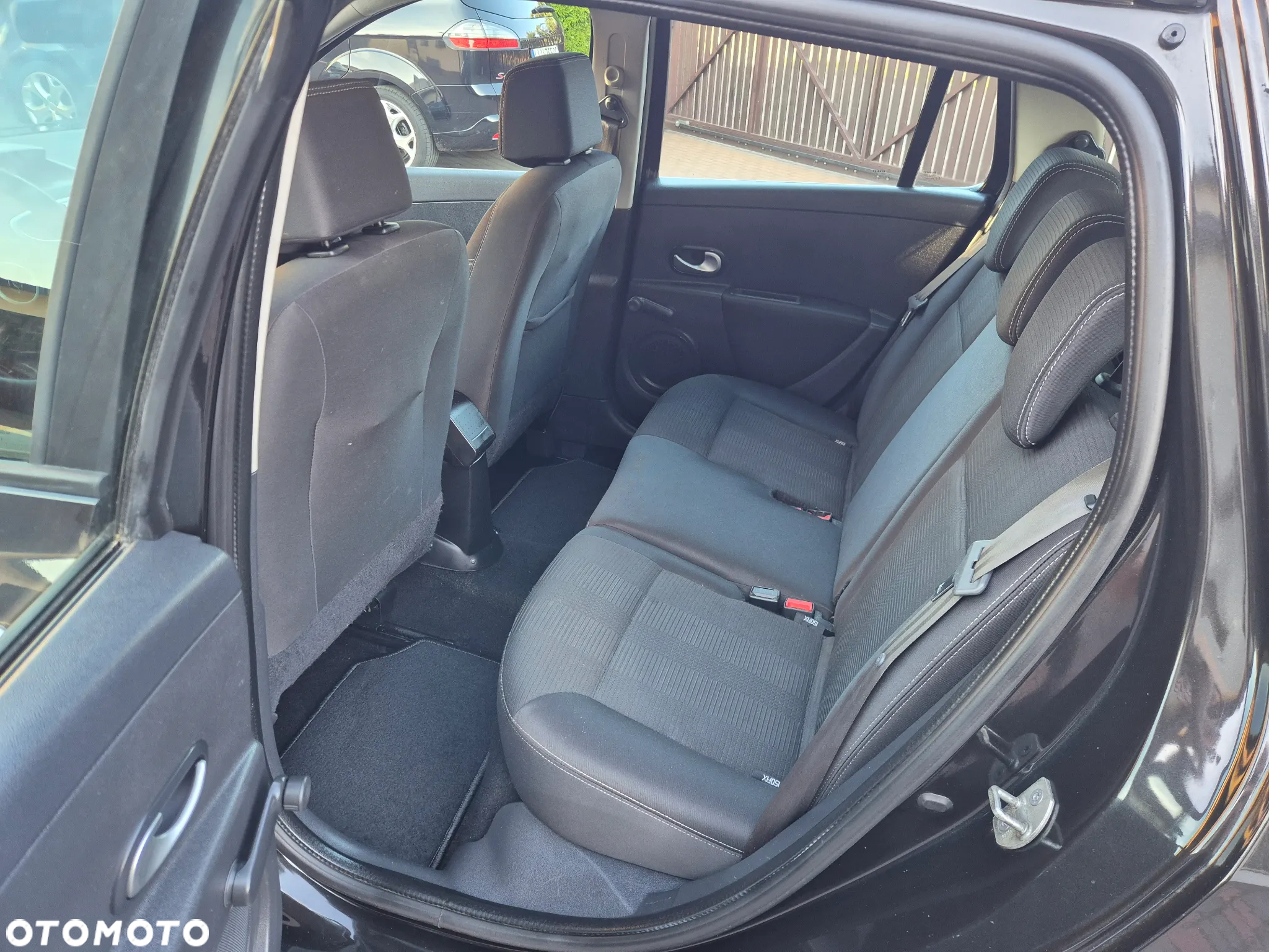 Renault Clio 1.2 16V 75 Expression - 18