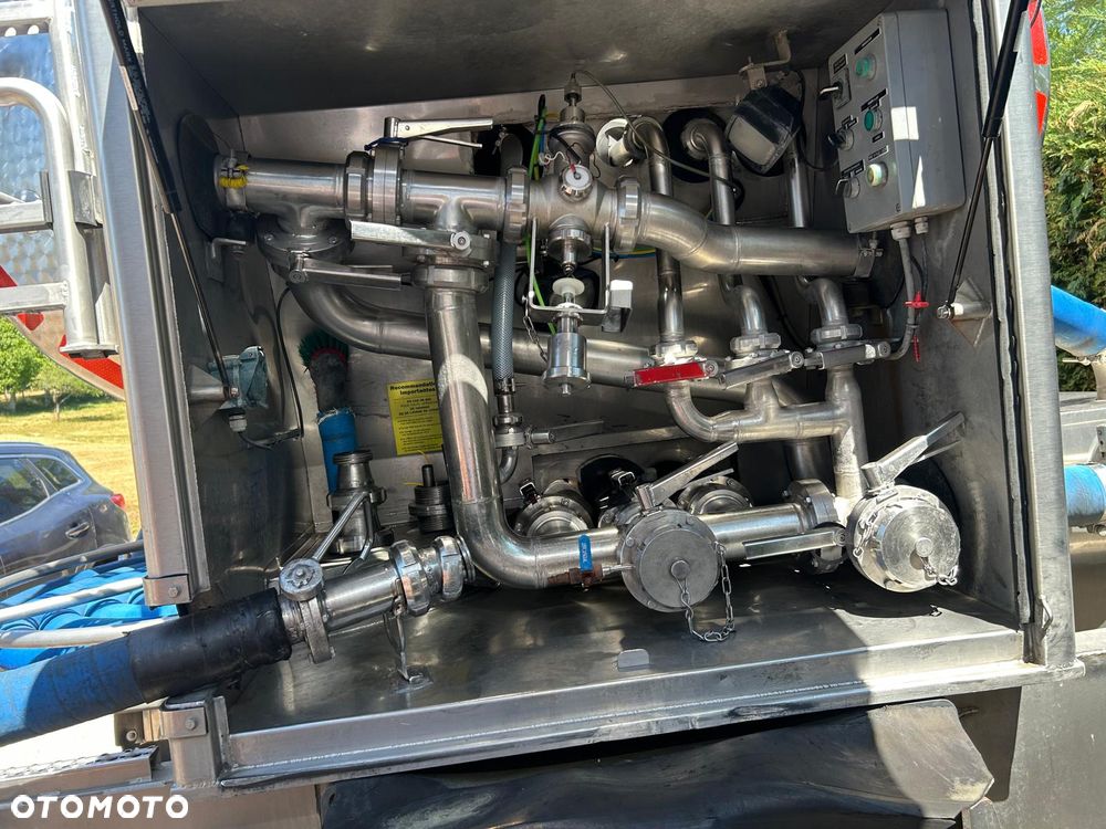 Scania P450 / RETARDER / 15.800L / PODNOSZONA OŚ / PRZEWÓZ MLEKA / SKRĘTNA OŚ - 17