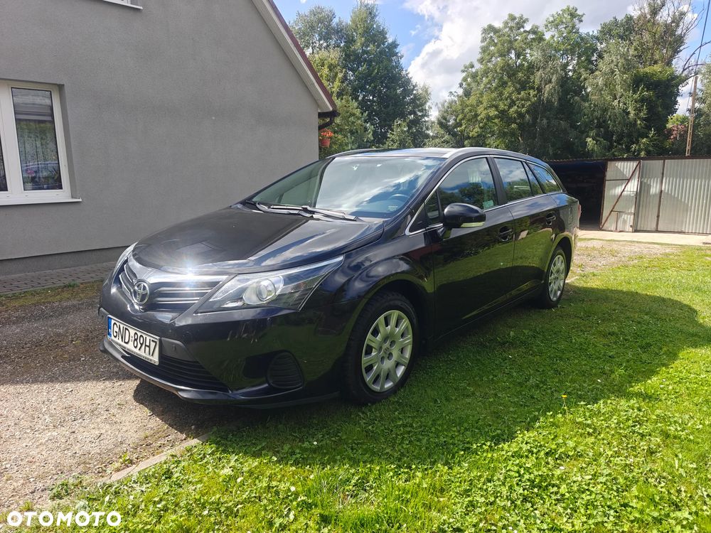Toyota Avensis 2.0 D-4D Active - 1