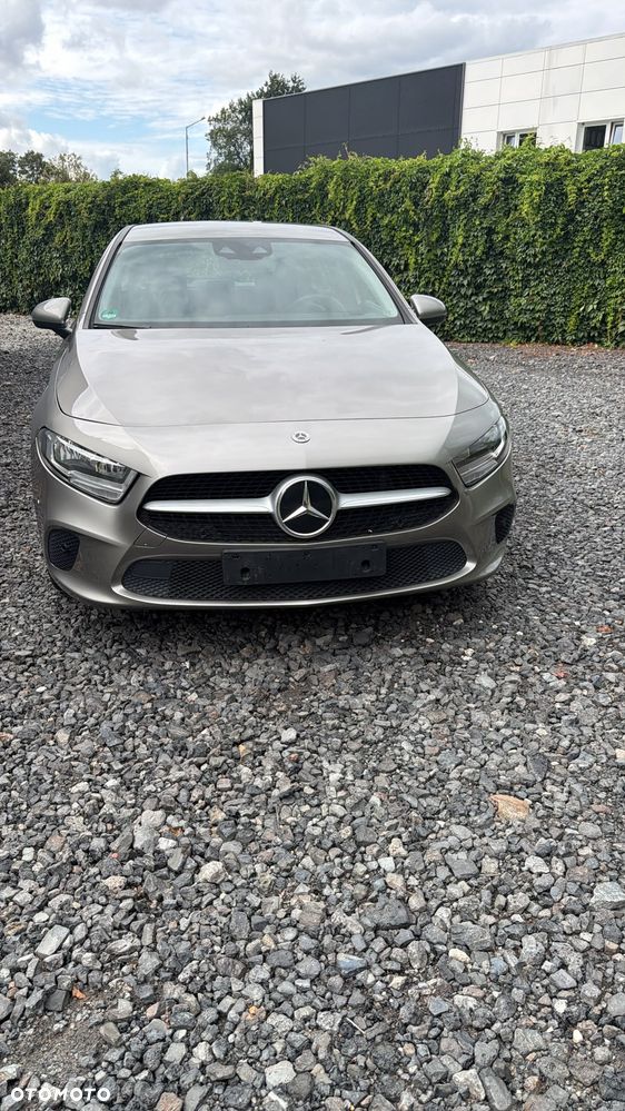 Mercedes-Benz Klasa A 180 Progressive - 9