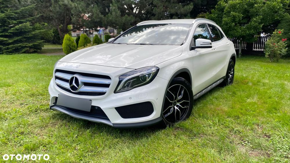 Mercedes-Benz GLA - 4
