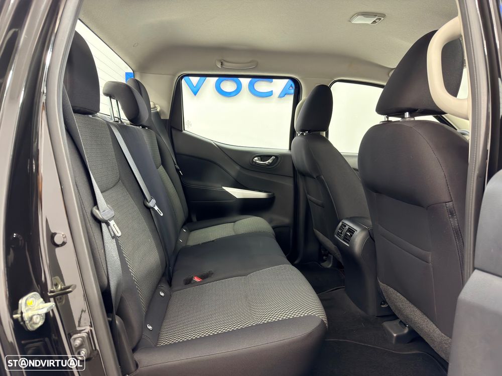 Nissan Navara 2.3 dCi CD 4WD Tekna - 22