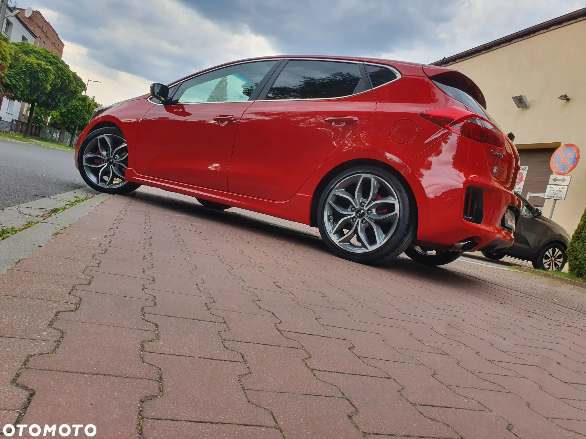 Kia Ceed Cee'd 1.6 T-GDI GT XL - 37