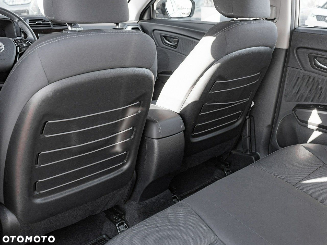 SsangYong/KGM Tivoli 1.5 T-GDI Adventure - 27