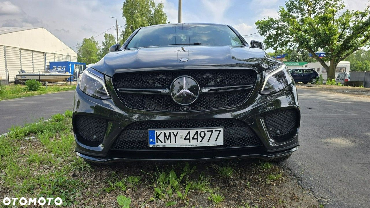 Mercedes-Benz GLE - 12