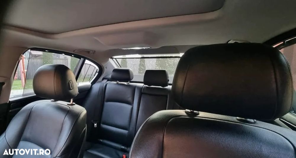 BMW Seria 5 520d xDrive Aut. Luxury Line - 13