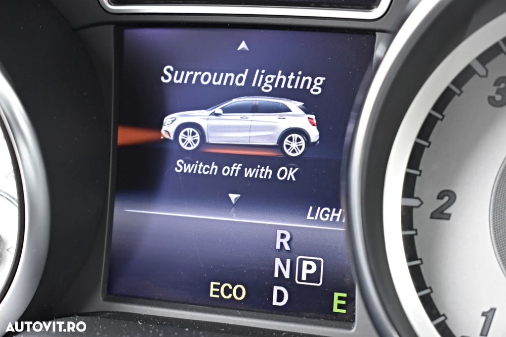 Mercedes-Benz GLA 220 d 7G-DCT - 27