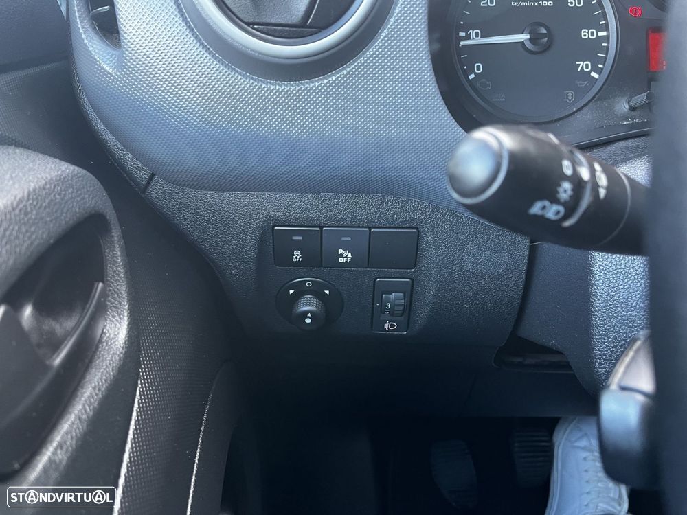 Citroën Berlingo 1.6 BlueHDi L1 Club 3L - 13