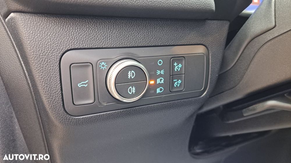 Ford Kuga 2.0 EcoBlue 4x4 Aut. TITANIUM X - 38